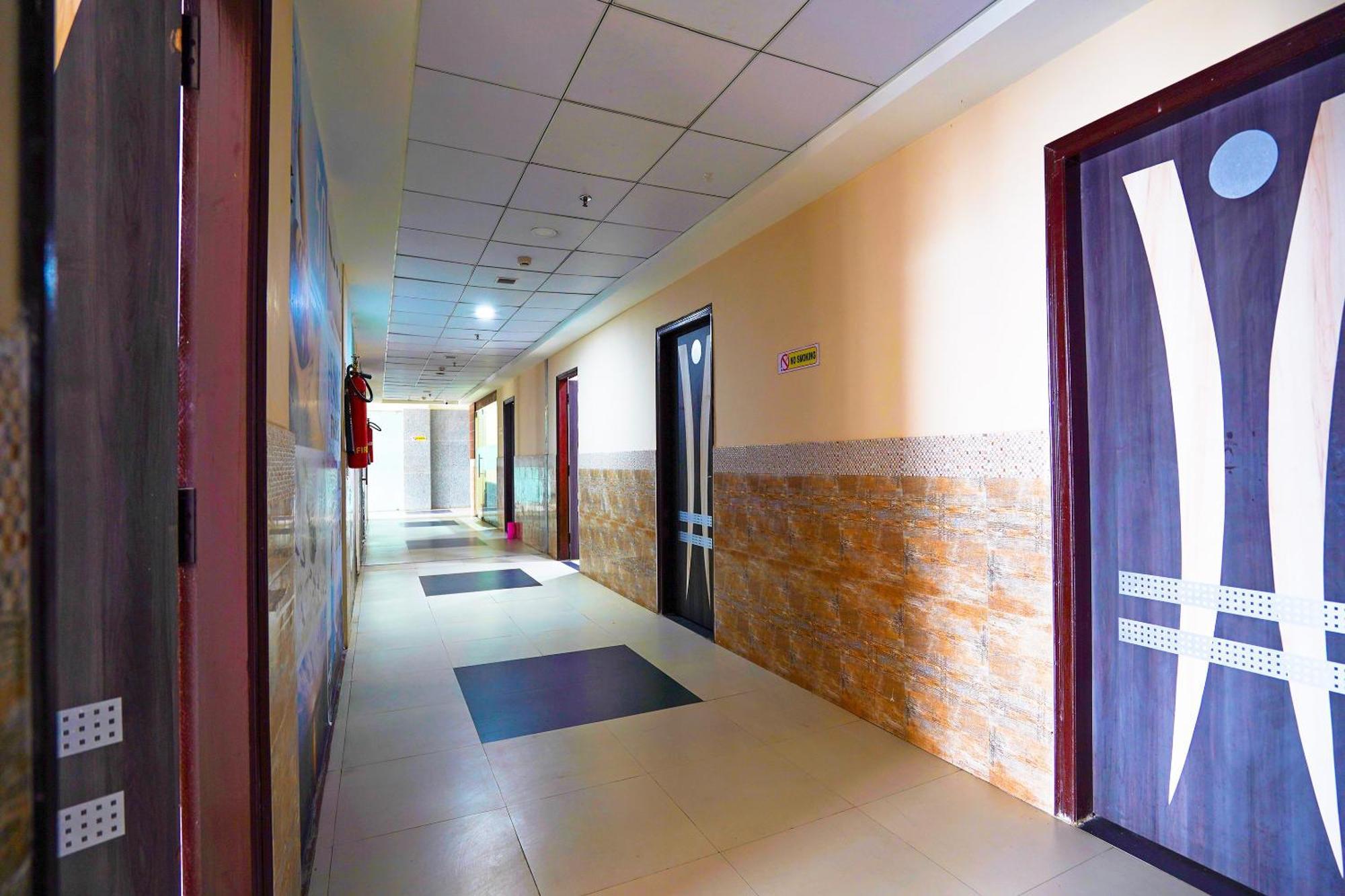 Hotel O H D Hotel Bhiwadi エクステリア 写真
