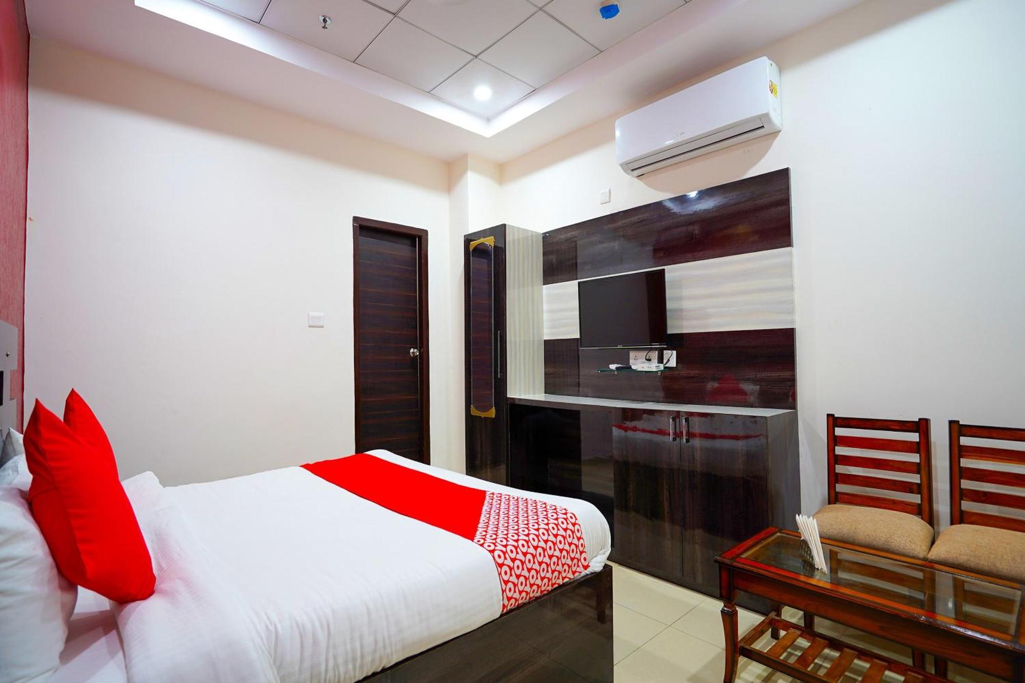 Hotel O H D Hotel Bhiwadi エクステリア 写真